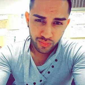 Meet your Posher, Macias